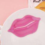 ⁦قناع الشفاه بيلوف بالنبيذ الأحمر والكولاجين 10 قطع⁩ - الصورة ⁦2⁩