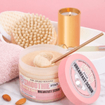 ⁦Soap & Glory Smoothie Star Breakfast Scrub 300 gr⁩ - الصورة ⁦4⁩