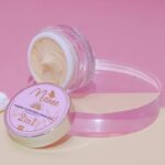 ⁦Manee Powdery Sunscreen Cream 10 gr⁩ - الصورة ⁦5⁩